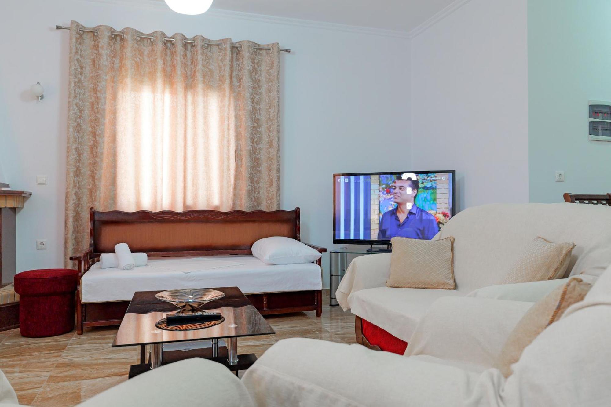 Guesthouse Moonlight Downtown Ксамил Экстерьер фото